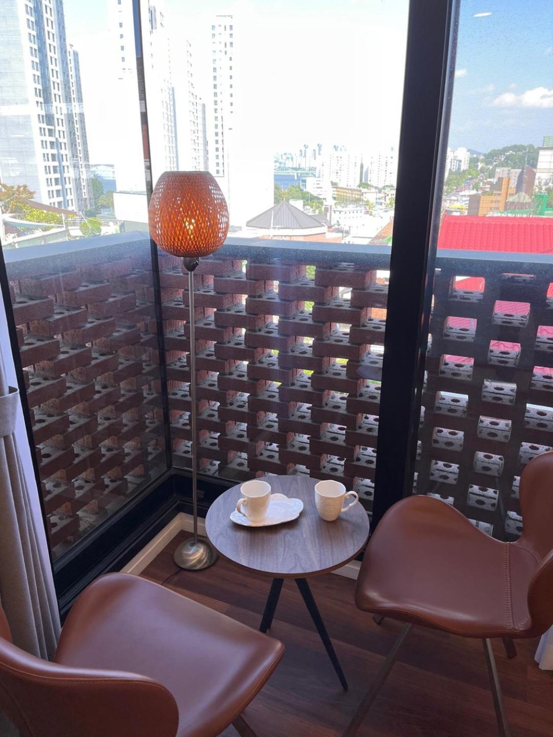 Space In Blackstone 首爾 客房 照片